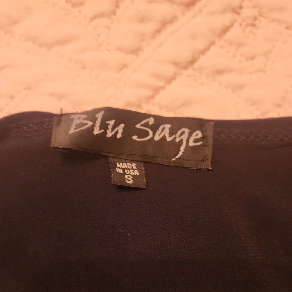 Blu Sage Elegant Dark Top - Picture 8 of 8